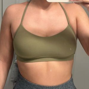 Lululemon flow y tank bra size 6